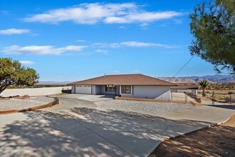 7267 Dalscote St in Hesperia, CA - Building Photo - Building Photo