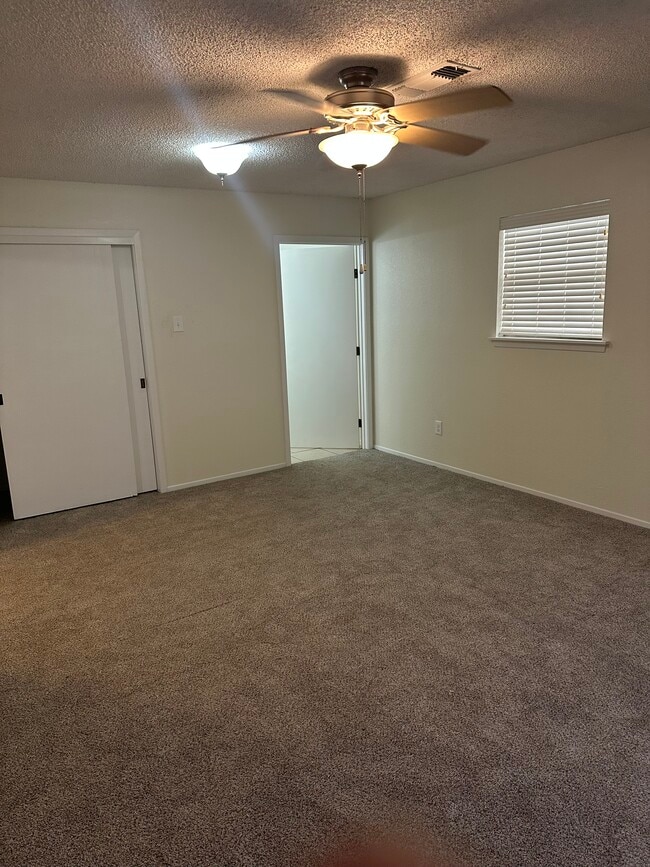 1606 Nolan St in Big Spring, TX - Building Photo - Building Photo