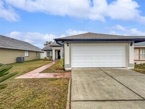 8813 Parliament Ct in Kissimmee, FL - Building Photo - Building Photo