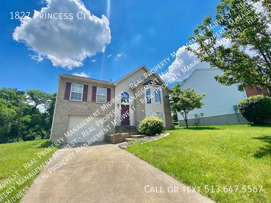 1827 Princess Ct in Hebron, KY - Building Photo