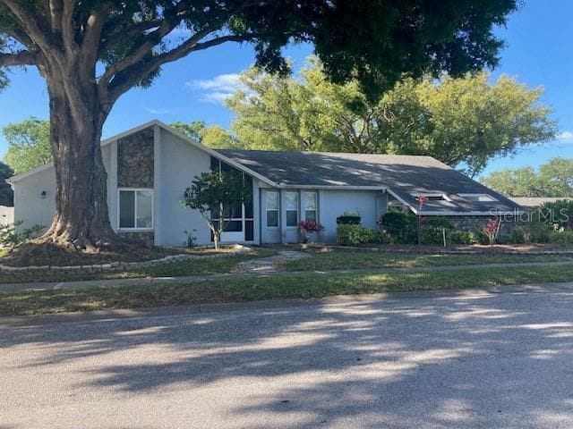 property at 1050 Wexford Leas Blvd