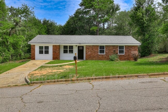 property at 3413 Charing Cross Ct