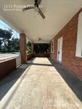 1414 Pigeon Point Rd in Beaufort, SC - Building Photo - Building Photo