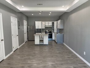 416 J R Rodriguez St in Eagle Pass, TX - Building Photo - Building Photo