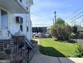 204 Landover Rd in Bryn Mawr, PA - Building Photo - Building Photo