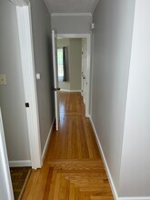 53 Pettaconsett Ave in Warwick, RI - Foto de edificio - Building Photo