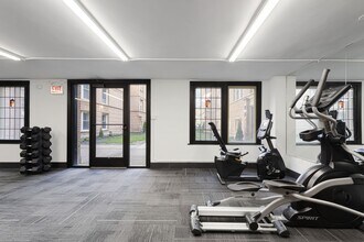 1631 W Chase Ave, Unit 2J in Chicago, IL - Building Photo - Building Photo