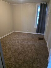 1003 Bluff St, Unit 1003 Bluff St in Cedar Falls, IA - Building Photo - Building Photo