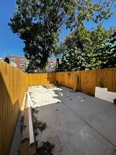 1229 W Somerset St, Unit A in Philadelphia, PA - Building Photo - Building Photo