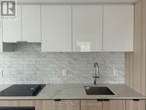 252 Church St in Toronto, ON - Building Photo - Building Photo