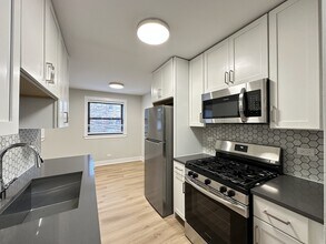 535 W Aldine Ave in Chicago, IL - Foto de edificio - Building Photo