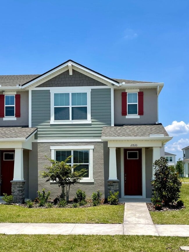 property at 11533 Straits Wy