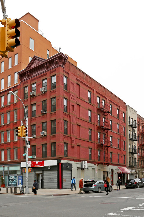 2190 Frederick Douglass Blvd in New York, NY - Foto de edificio