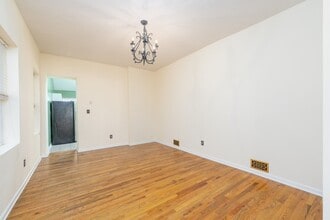 1202 S Clinton St in Baltimore, MD - Building Photo - Building Photo