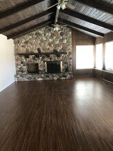 420 Donald Dr in Hollister, CA - Building Photo - Building Photo