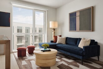 Vista at Councill Square in Huntsville, AL - Building Photo - Building Photo