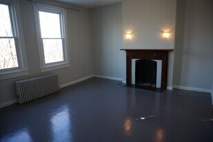 1918 Mount Royal Ter, Unit 3 in Baltimore, MD - Building Photo