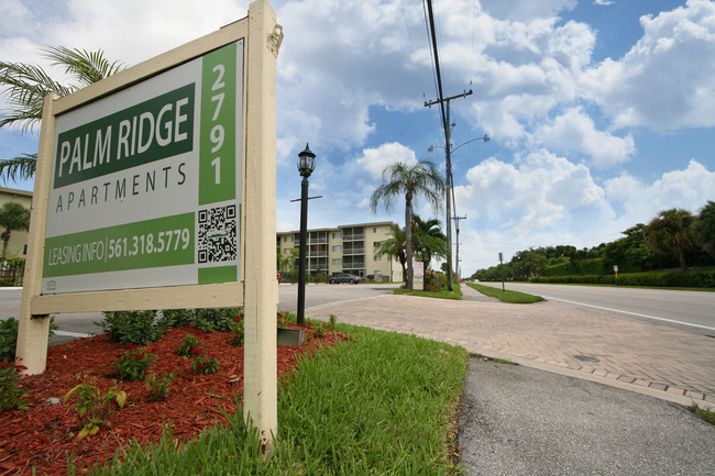 Palm Ridge Apartments in Lake Worth, FL - Building Photo - Building Photo