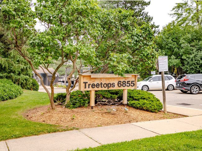 Treetops in Mississauga, ON - Building Photo - Building Photo