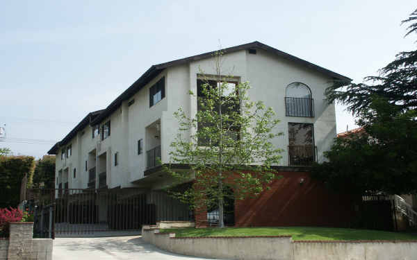 3313 Honolulu Ave in Glendale, CA - Foto de edificio