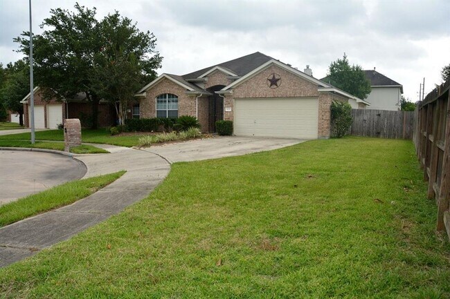 8047 High Hollow Ln in Houston, TX - Building Photo - Building Photo