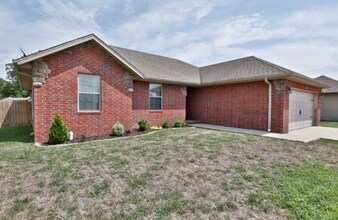 1230 N Cardinal Ave in Republic, MO - Building Photo - Building Photo