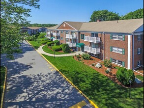 Belmont West in Brockton, MA - Foto de edificio - Building Photo