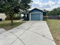 6950 Lunar Way in Converse, TX - Building Photo - Building Photo