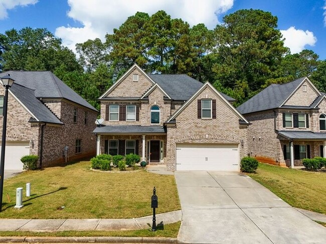 512 Watercourse Way