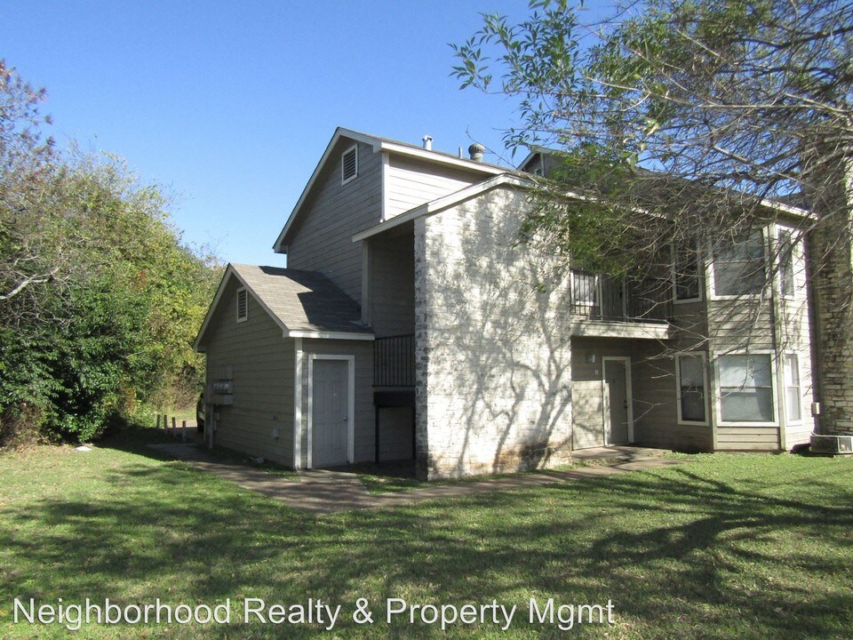 8912 Schick Rd in Austin, TX - Building Photo