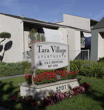 Tara Village Apartments in Cypress, CA - Building Photo - Building Photo