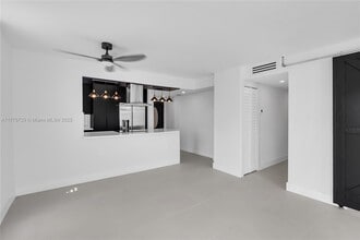8305 Crespi Blvd in Miami Beach, FL - Building Photo - Building Photo