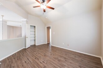 9926 Murray Landing in Missouri City, TX - Foto de edificio - Building Photo