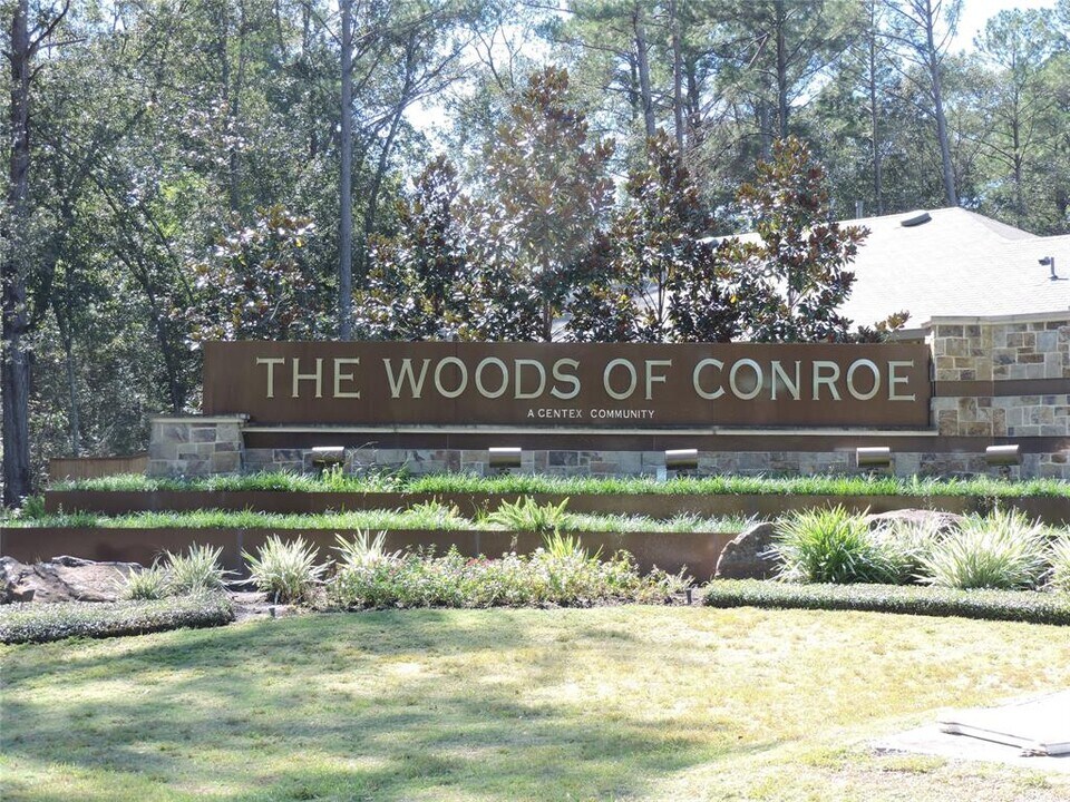 2007 Lost Timbers Dr in Conroe, TX - Building Photo