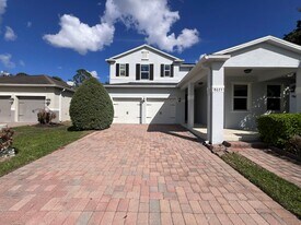 8025 Bowery Dr in Winter Garden, FL - Building Photo