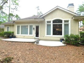 25 Richfield Way in Hilton Head Island, SC - Building Photo