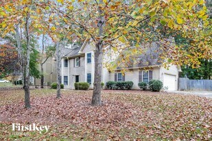 307 Marble Ct in Peachtree City, GA - Building Photo