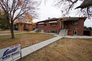 1968 Beeler St in Aurora, CO - Building Photo