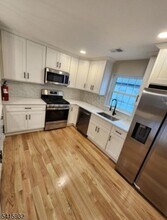 1036 Cross Ave in Elizabeth, NJ - Building Photo - Building Photo