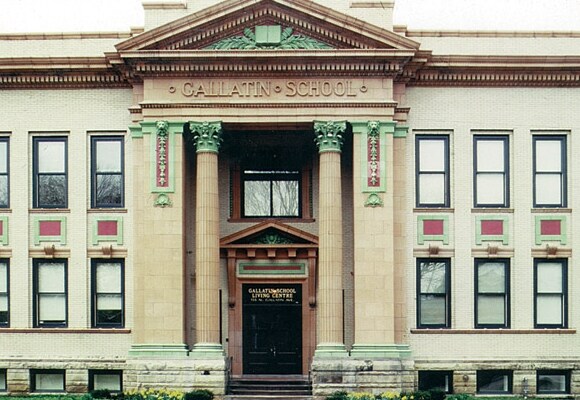 Gallatin School Apartments in Uniontown, PA - Building Photo