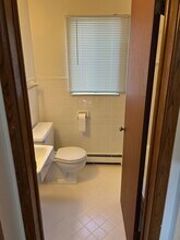 10621 W Lincoln Ave in West Allis, WI - Building Photo - Building Photo