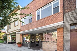 1249 Paterson Plank Rd in Secaucus, NJ - Building Photo