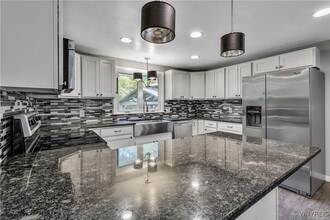 1040 Klein Rd in Buffalo, NY - Building Photo - Building Photo