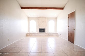 3569 E Glen Dr in El Paso, TX - Building Photo - Building Photo