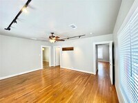 2211 Hazard St photo'