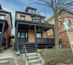 710 Filbert St, Unit 2 in Pittsburgh, PA - Foto de edificio - Building Photo