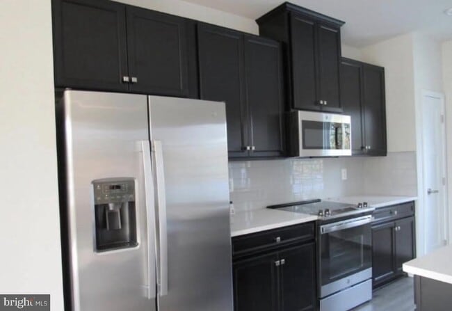 property at 1744 Scenic Lp