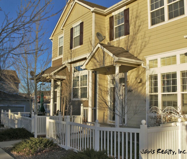 1469 Thunder Butte Rd in Castle Rock, CO - Foto de edificio - Building Photo