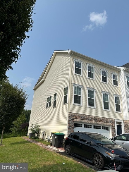 property at 138 Jenny Dr