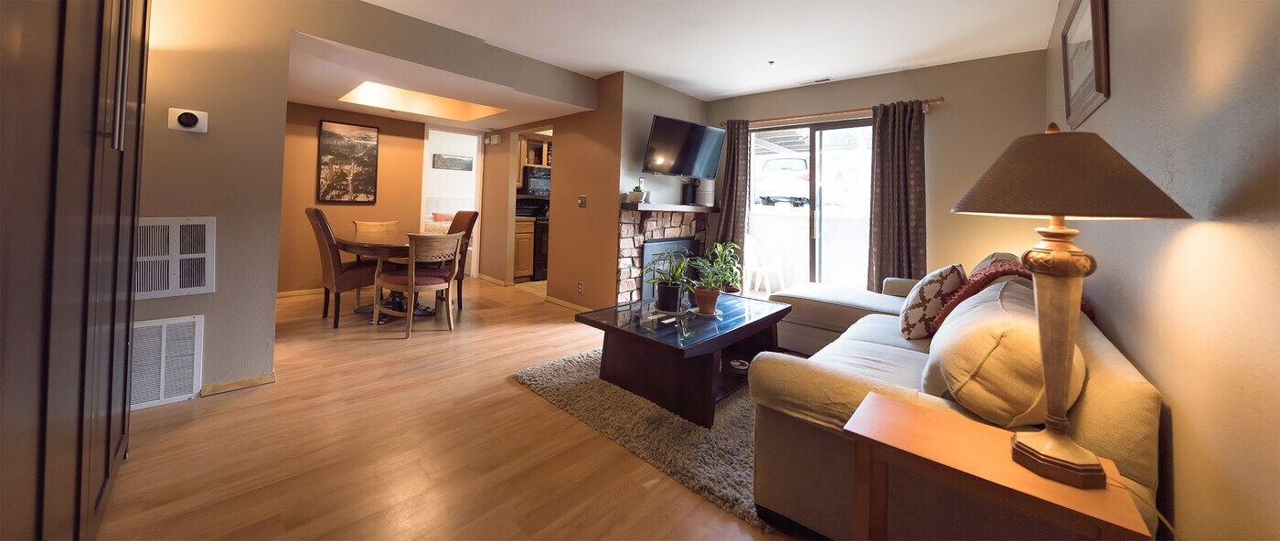 6915 N 2200 W in Park City, UT - Building Photo